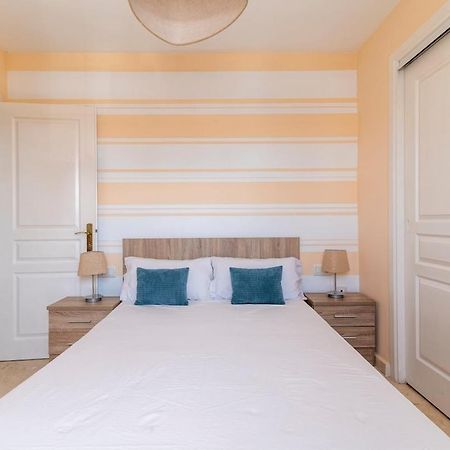 Apartamento Nuevo!!! Recién reformado con piscina y parking Caleta de Fuste Exterior foto
